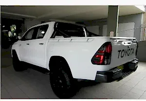 Toyota Hilux Uyumlu Stop Çerçevesi Abs Siyah 2016 Sonrası