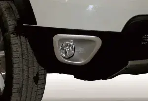 Dacia Duster Uyumlu Sis Farı Çerçevesi 2 Parça Fiber 2010 Ve Sonrası