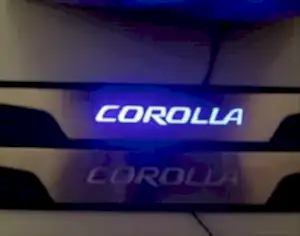 Toyota Corolla Uyumlu 2014-2018 Işıklı Kapı Eşigi Mavi