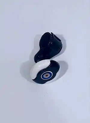 Beyaz-Siyah Dönebilen Vites Topuzu Nazar Boncuğu Stickerlı